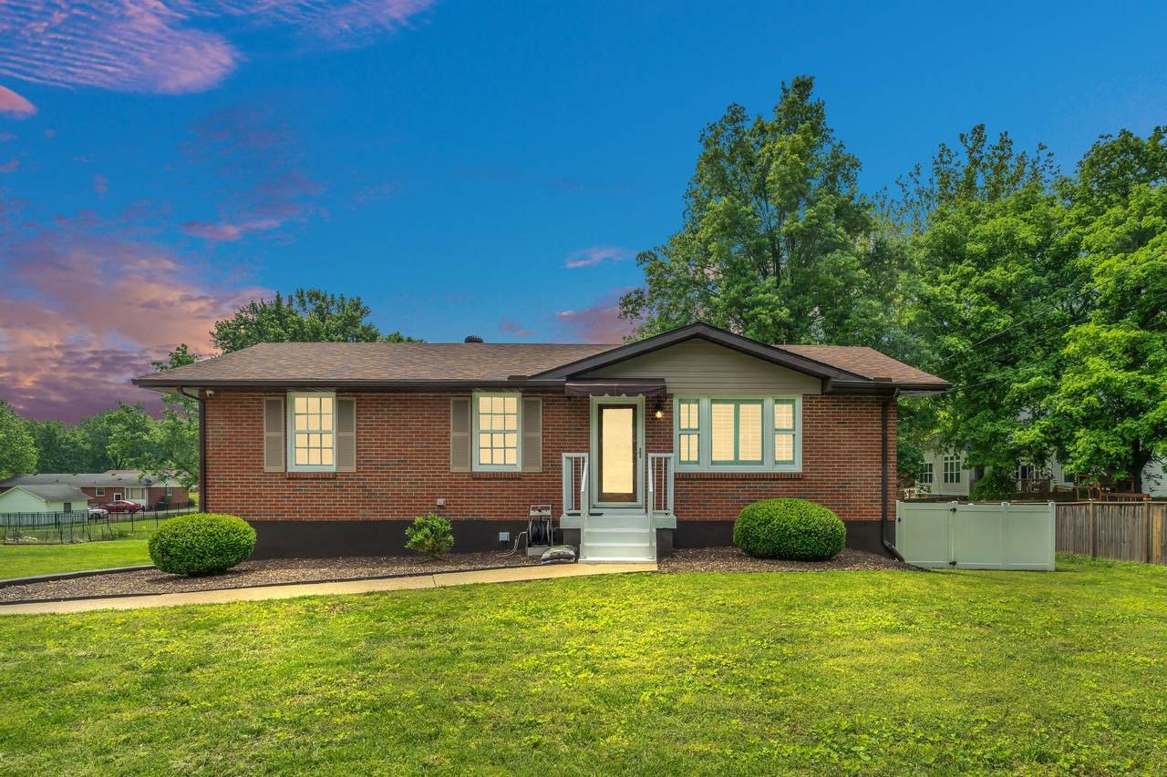 102 Woodyside Dr - Photo 1