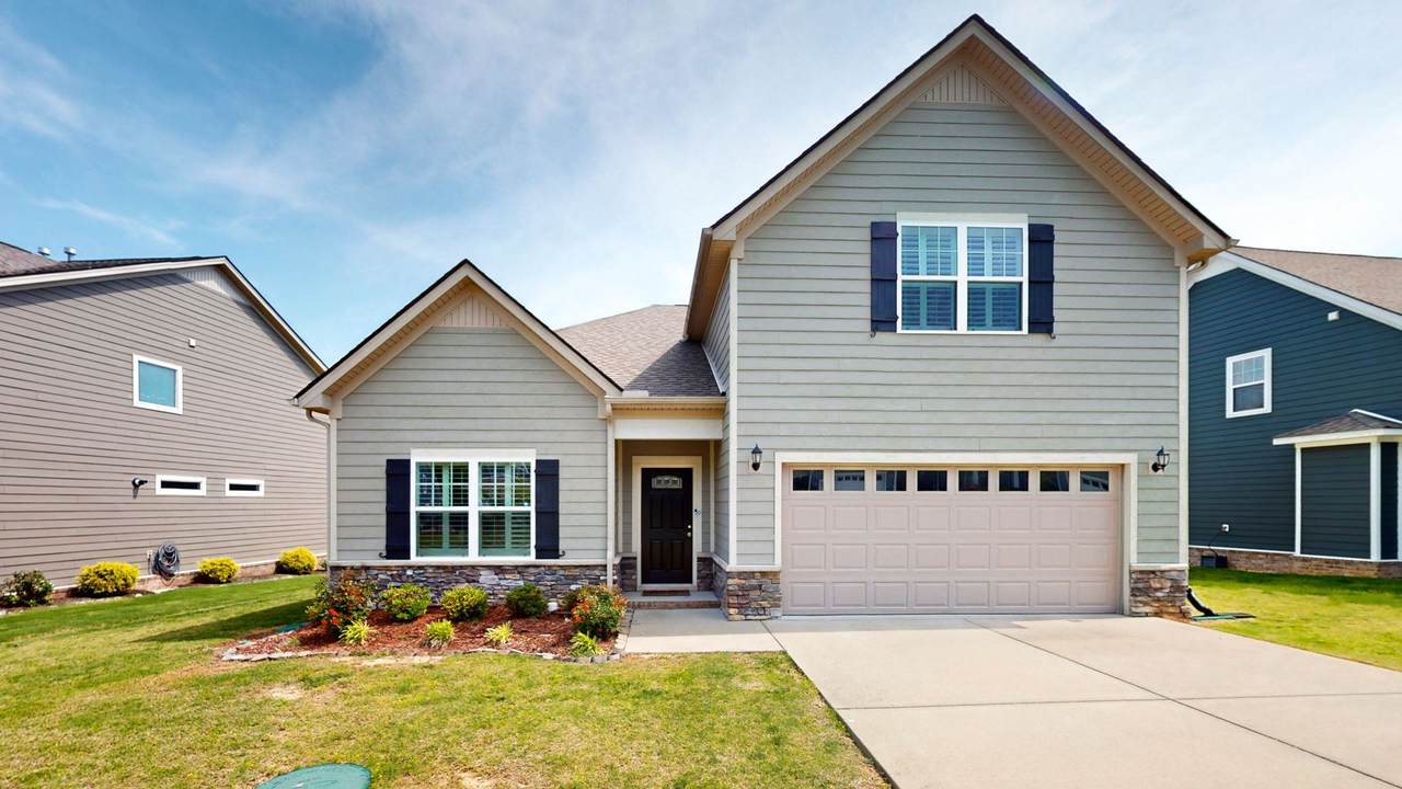 1047 Brayden Dr - Photo 1