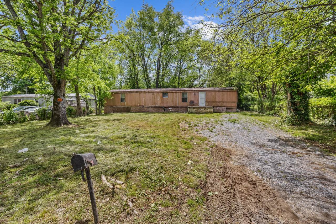 607 Demoss St - Photo 1