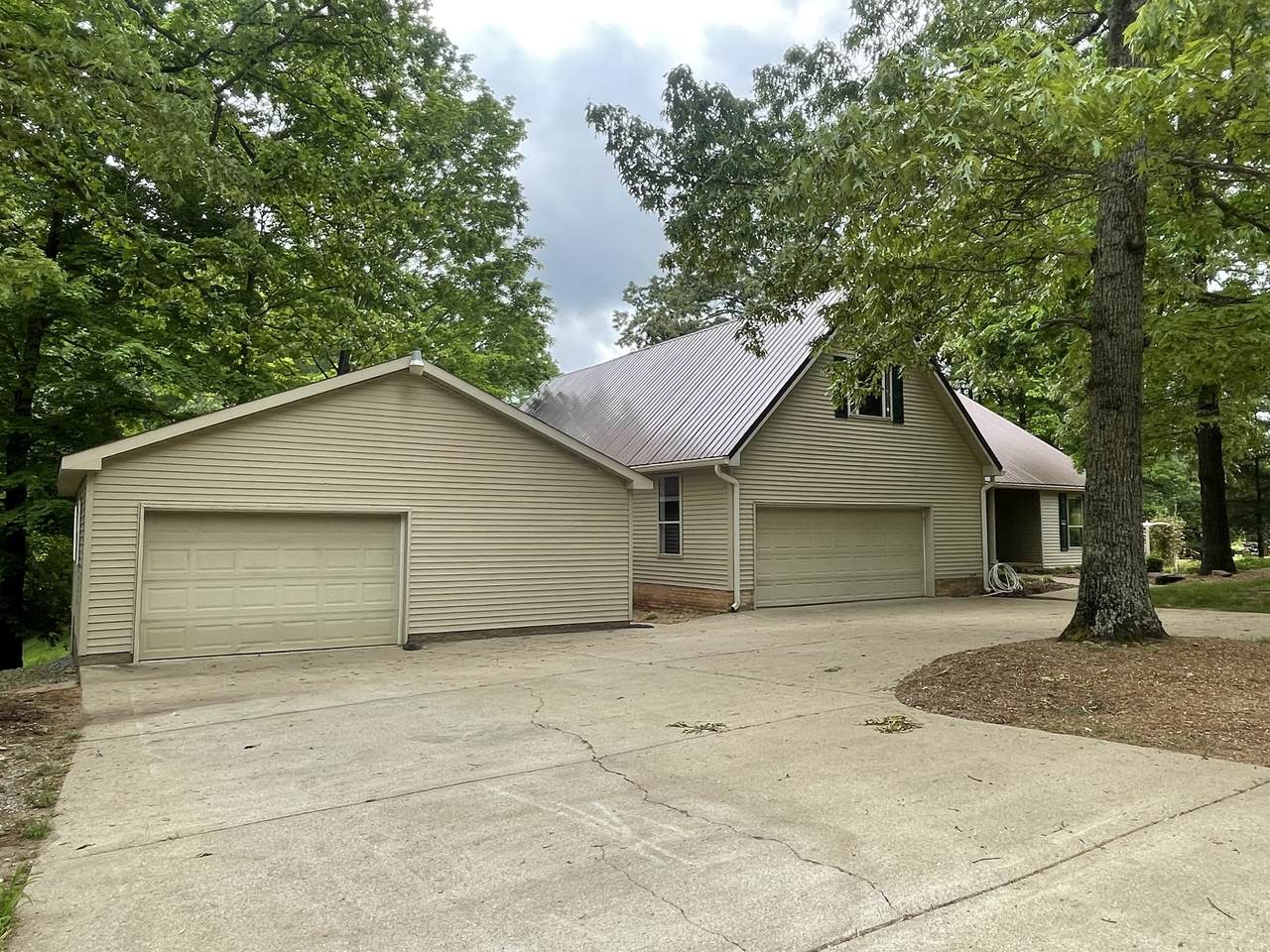 https://bt-photos.global.ssl.fastly.net/nashville/1280_boomver_2_RTC2866106-1.jpg