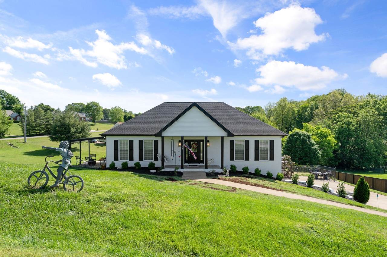 1003 Ridgeview Dr - Photo 1