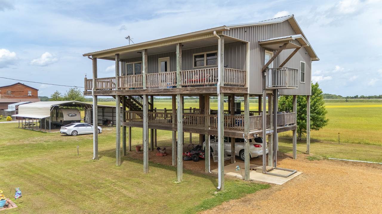 2175 Catfish Ln - Photo 1