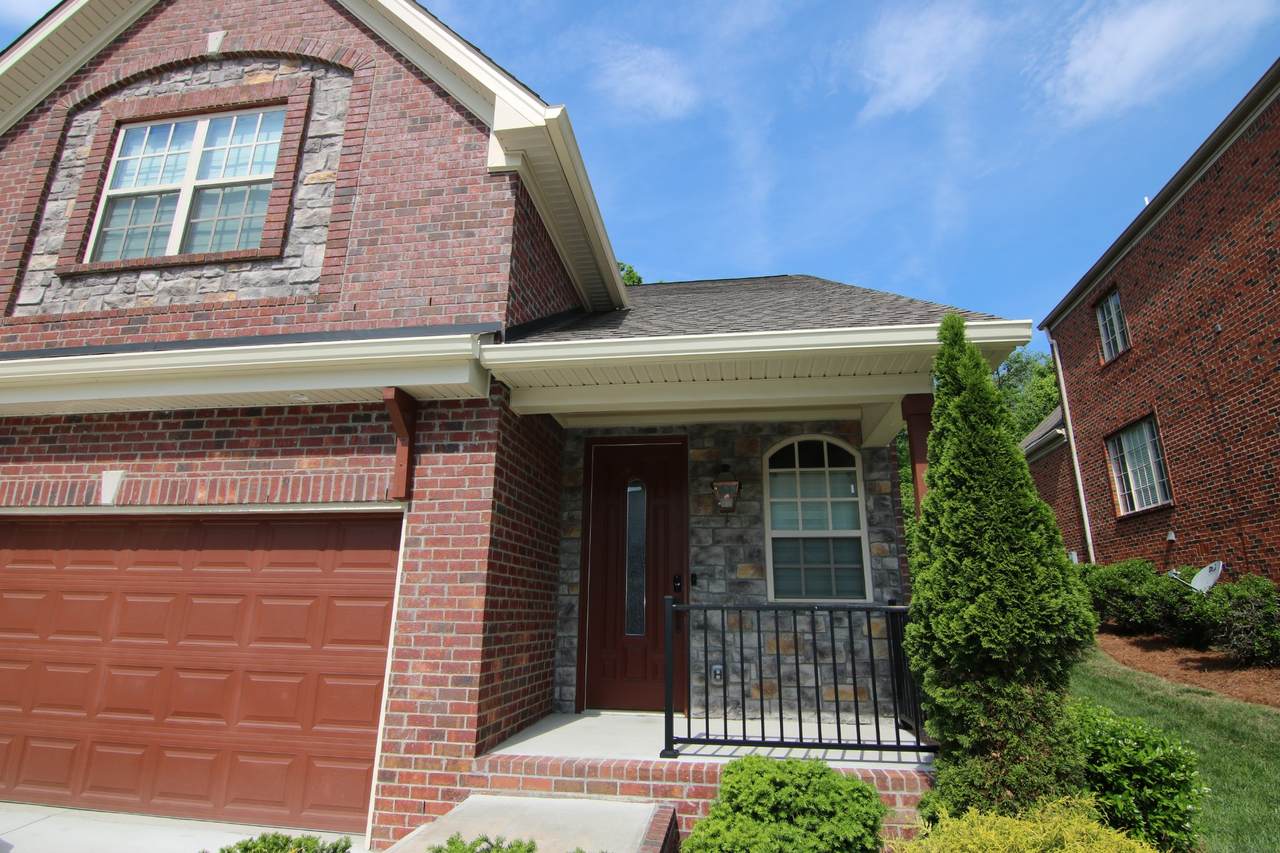 106 Nickolas Cir - Photo 1