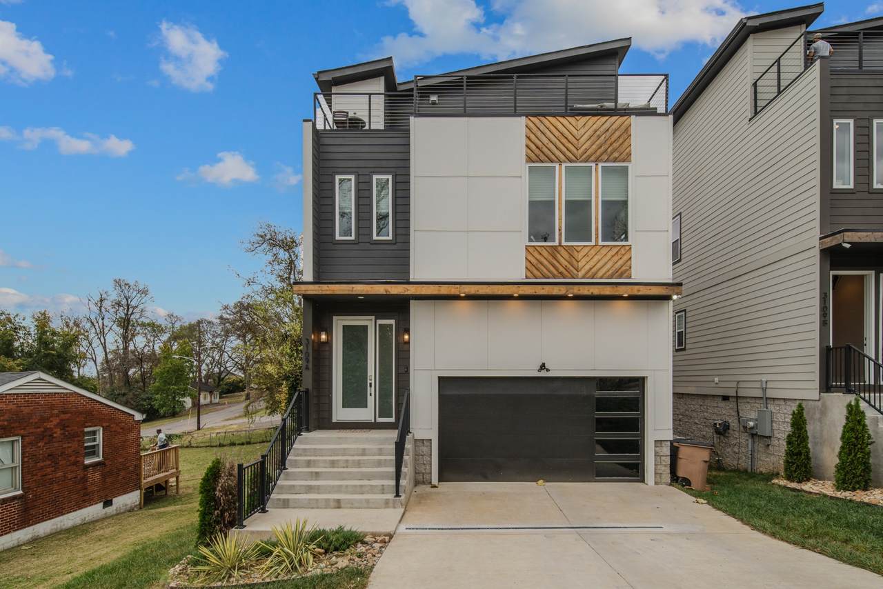 3109 Curtis St - Photo 1