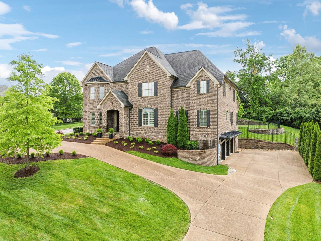 9559 Hampton Reserve Dr - Photo 1