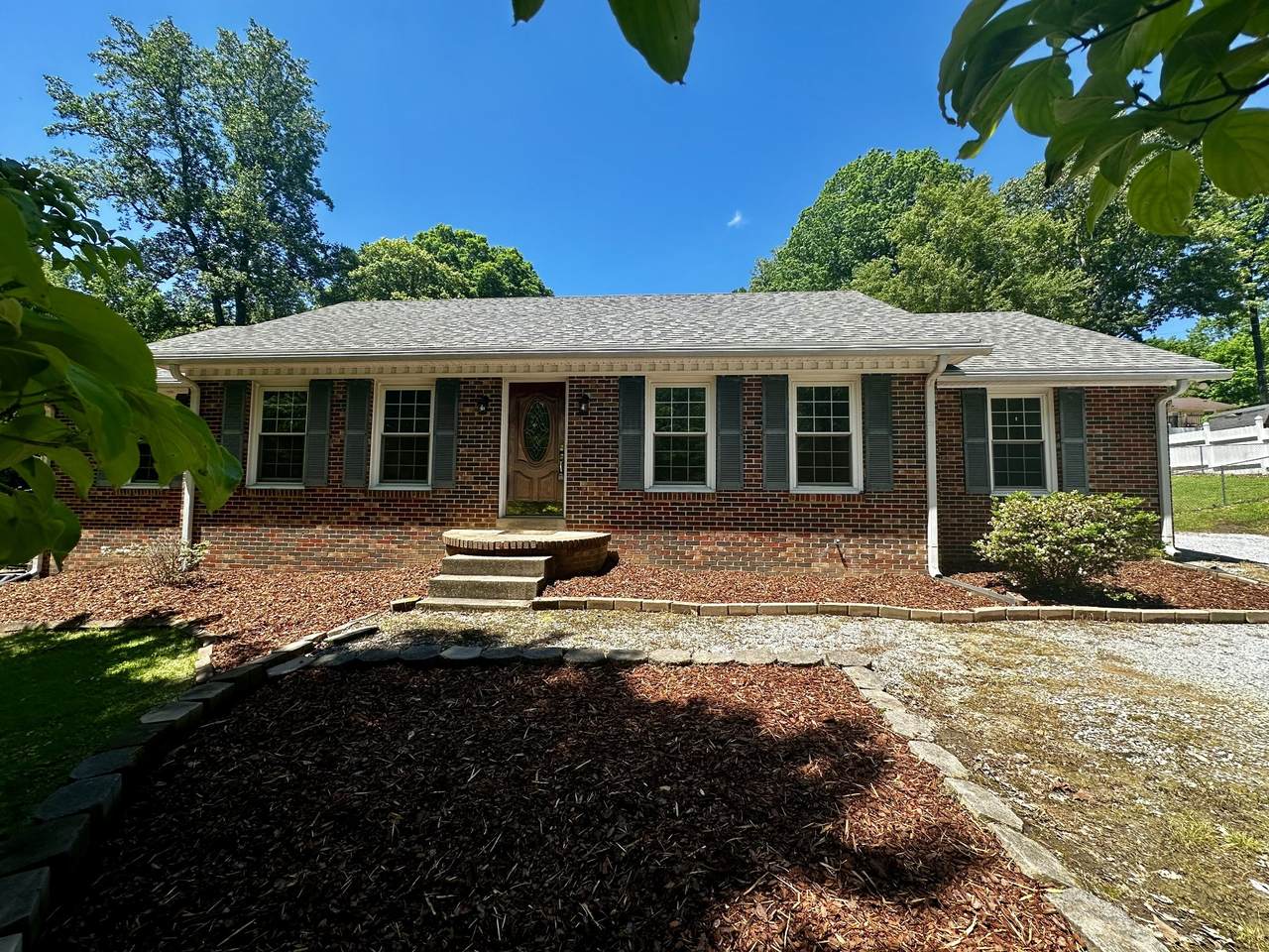 https://bt-photos.global.ssl.fastly.net/nashville/1280_boomver_2_RTC2867416-1.jpg