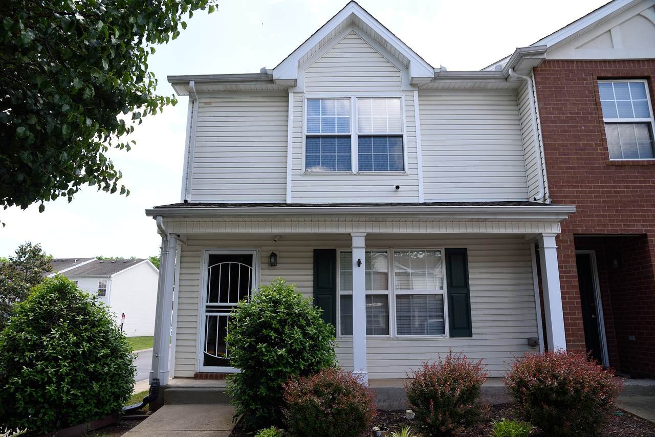 301 Arapaho Dr - Photo 1