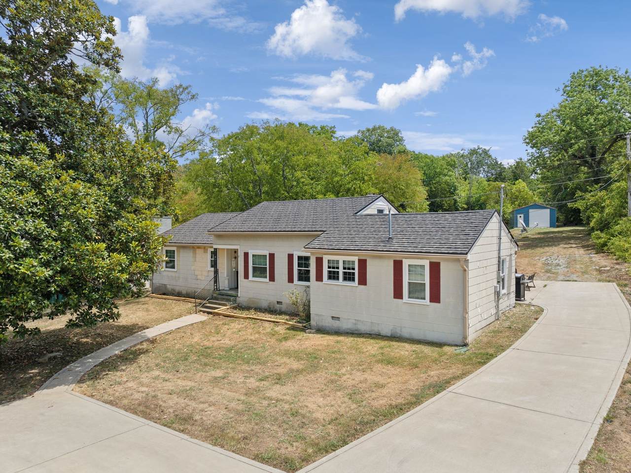 1011 Cornersville Rd - Photo 1