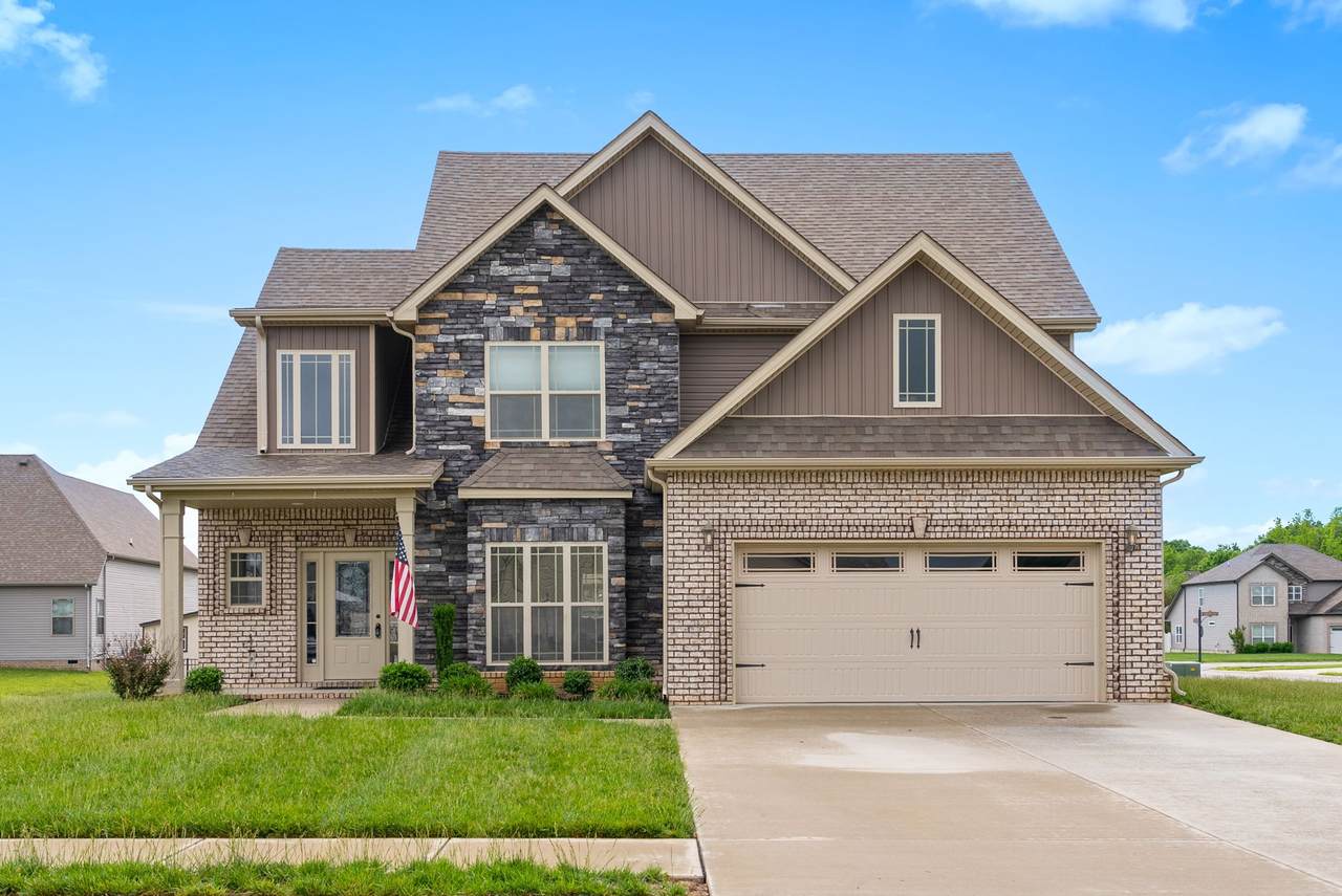 537 Bowden Dr - Photo 1