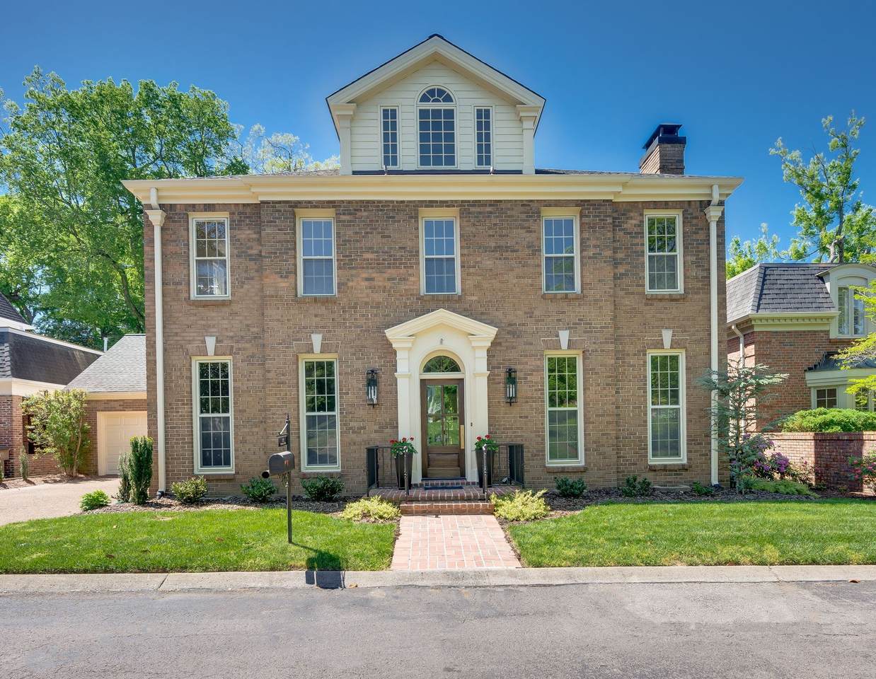 125 Prospect Hill - Photo 1