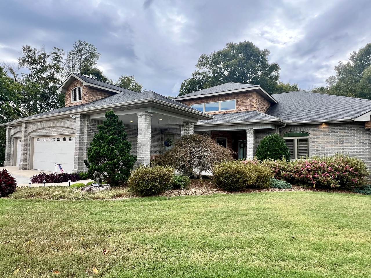 2124 Boswell Rd - Photo 1