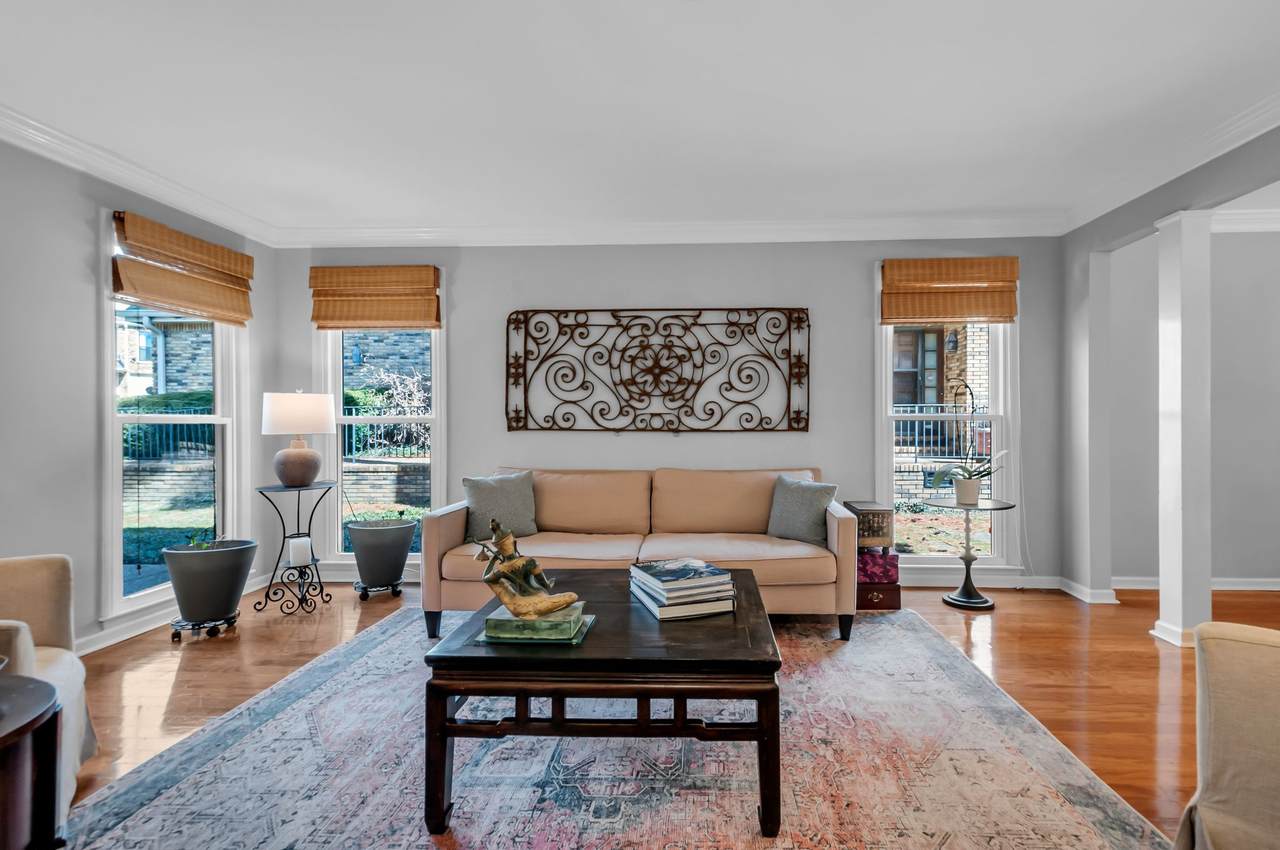 401 Bowling Ave - Photo 1