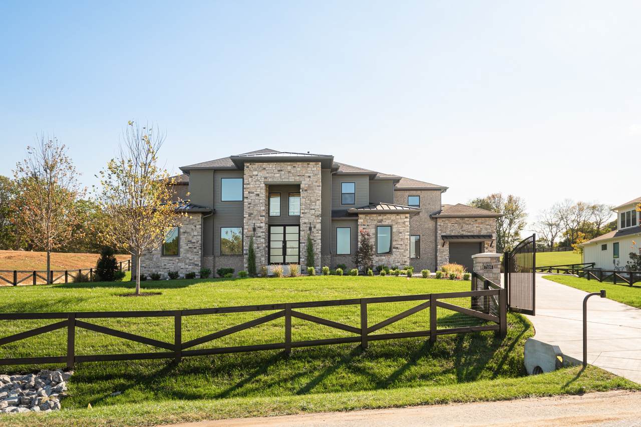 7109 Bonterra Dr - Photo 1