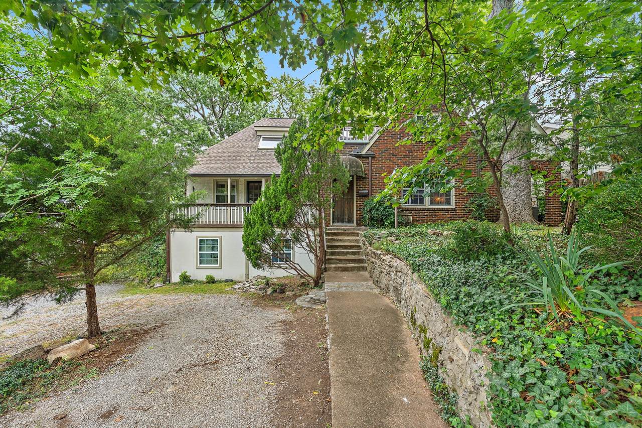1812 Ashwood Ave - Photo 1