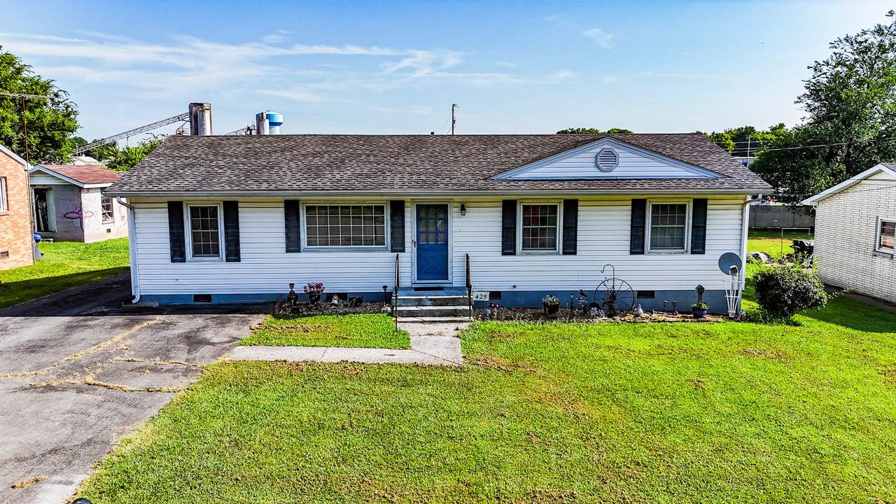 425 Fairground Hts - Photo 1