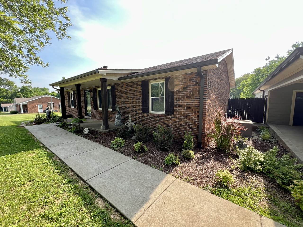 https://bt-photos.global.ssl.fastly.net/nashville/1280_boomver_2_RTC2900613-1.jpg