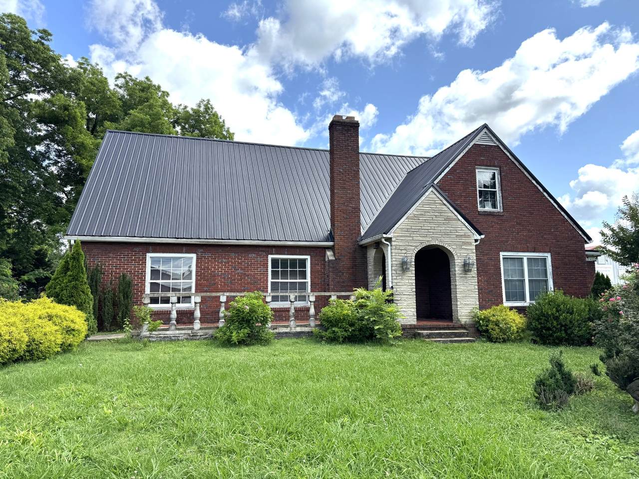 109 Walling St - Photo 1