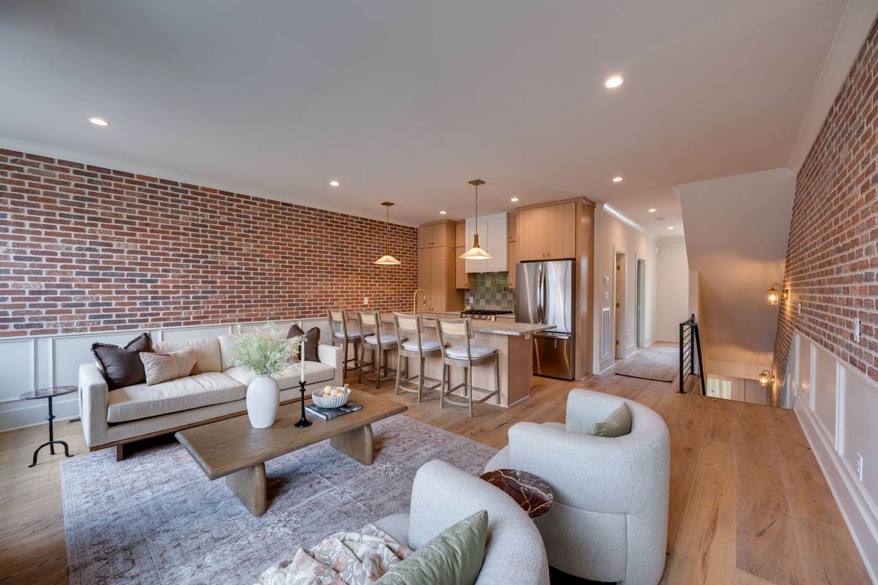 1701 Portland Ave - Photo 1