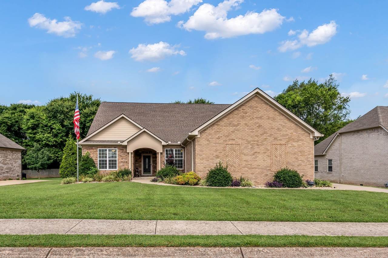3243 Mecklenburg Dr - Photo 1