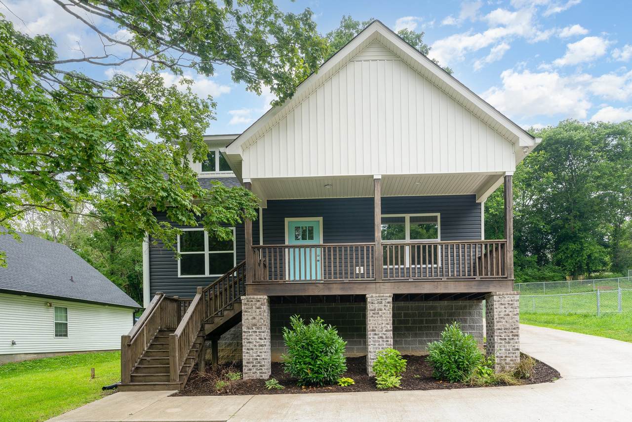 1120 Taylor Town Rd - Photo 1