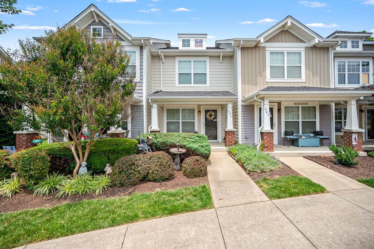 286 Killian Way - Photo 1