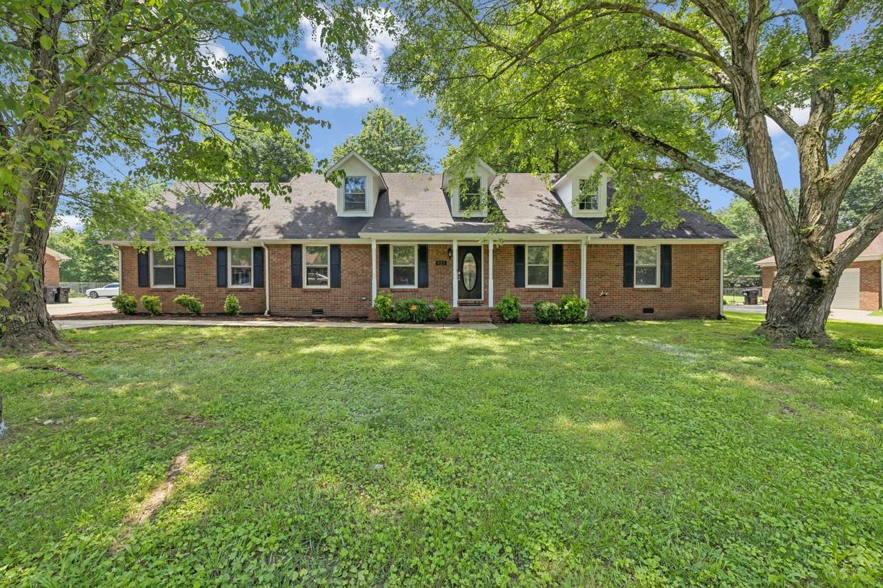 623 Haynes Dr - Photo 1