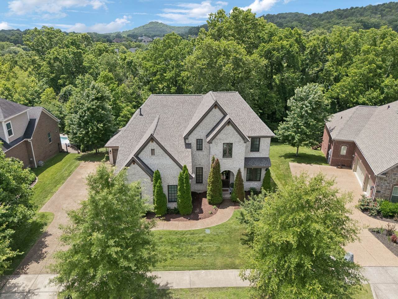 222 Danton Ct - Photo 1