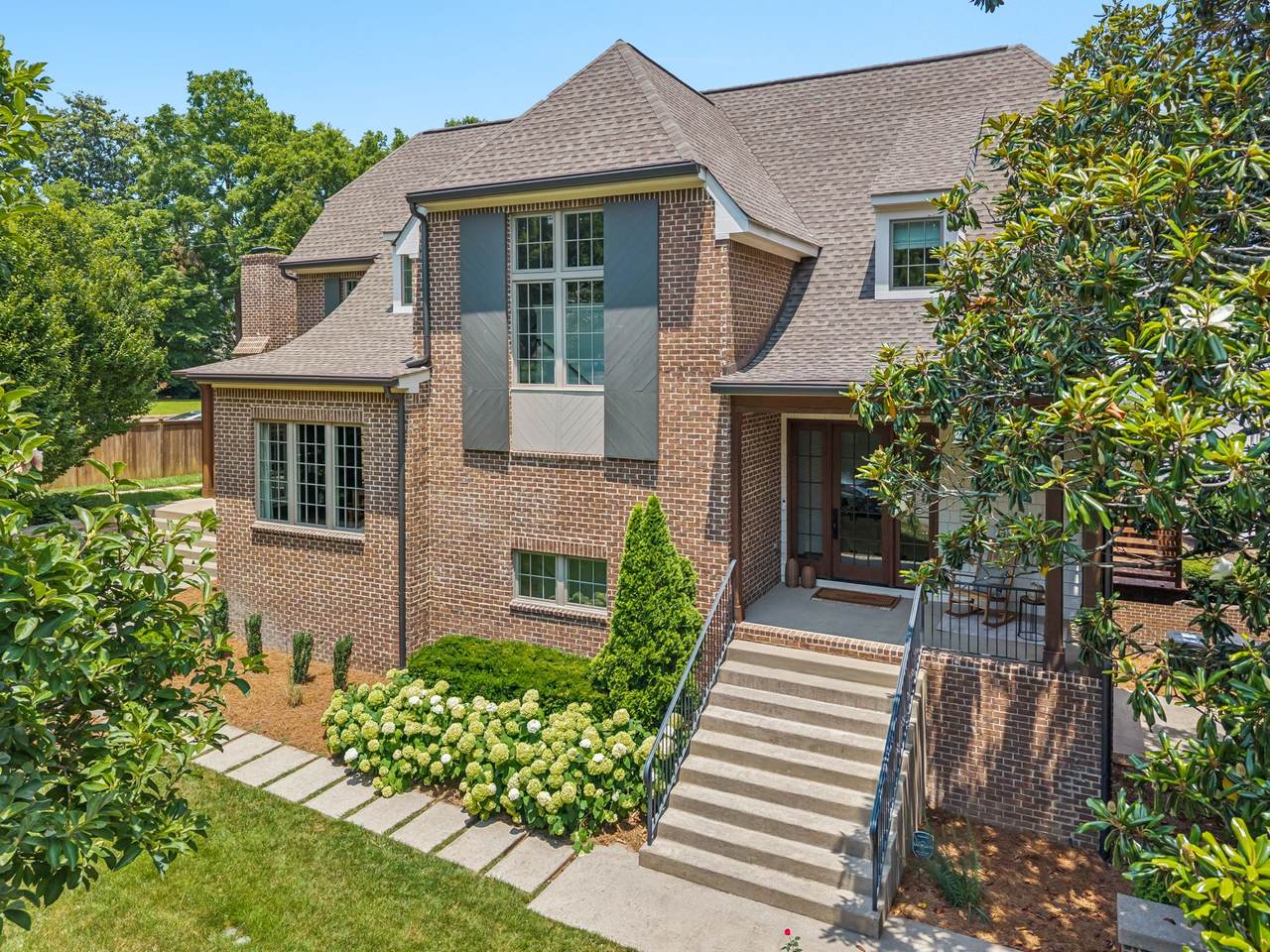 2401 Sterling Rd - Photo 1