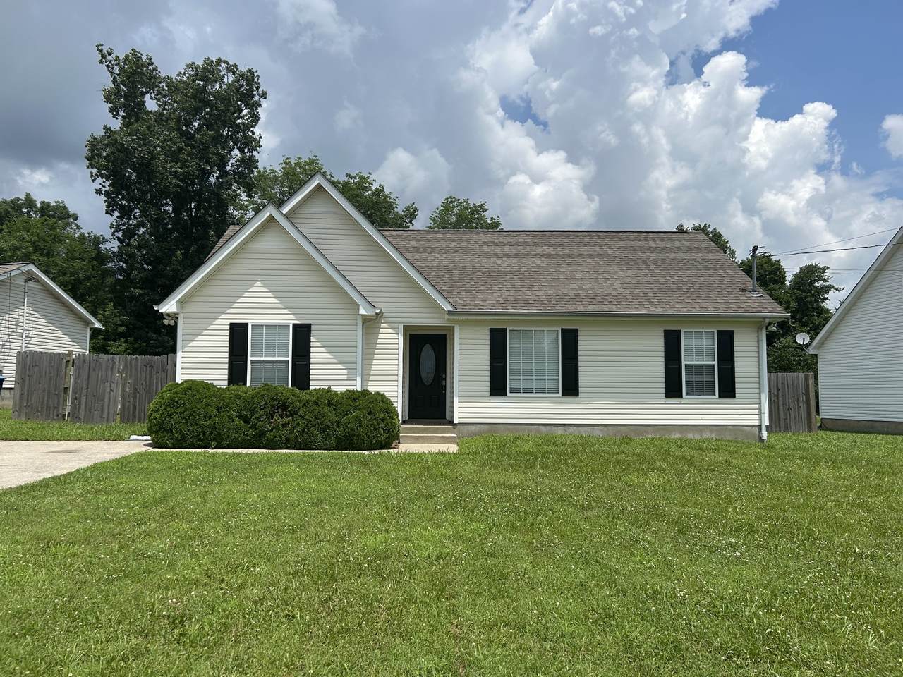 505 Country Village Dr - Photo 1