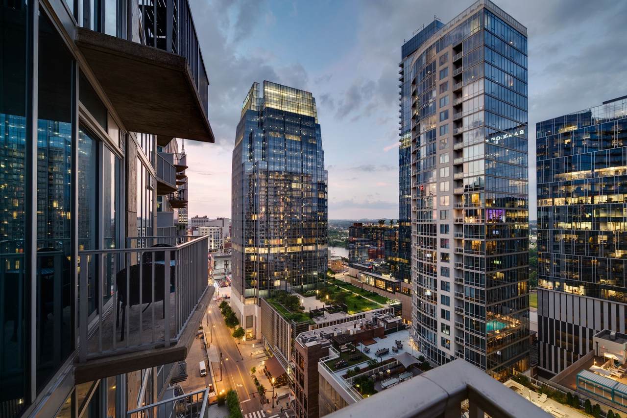 301 Demonbreun St - Photo 1