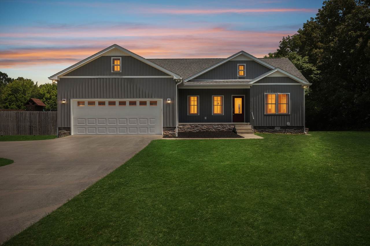 136 Blue Moon Rd - Photo 1