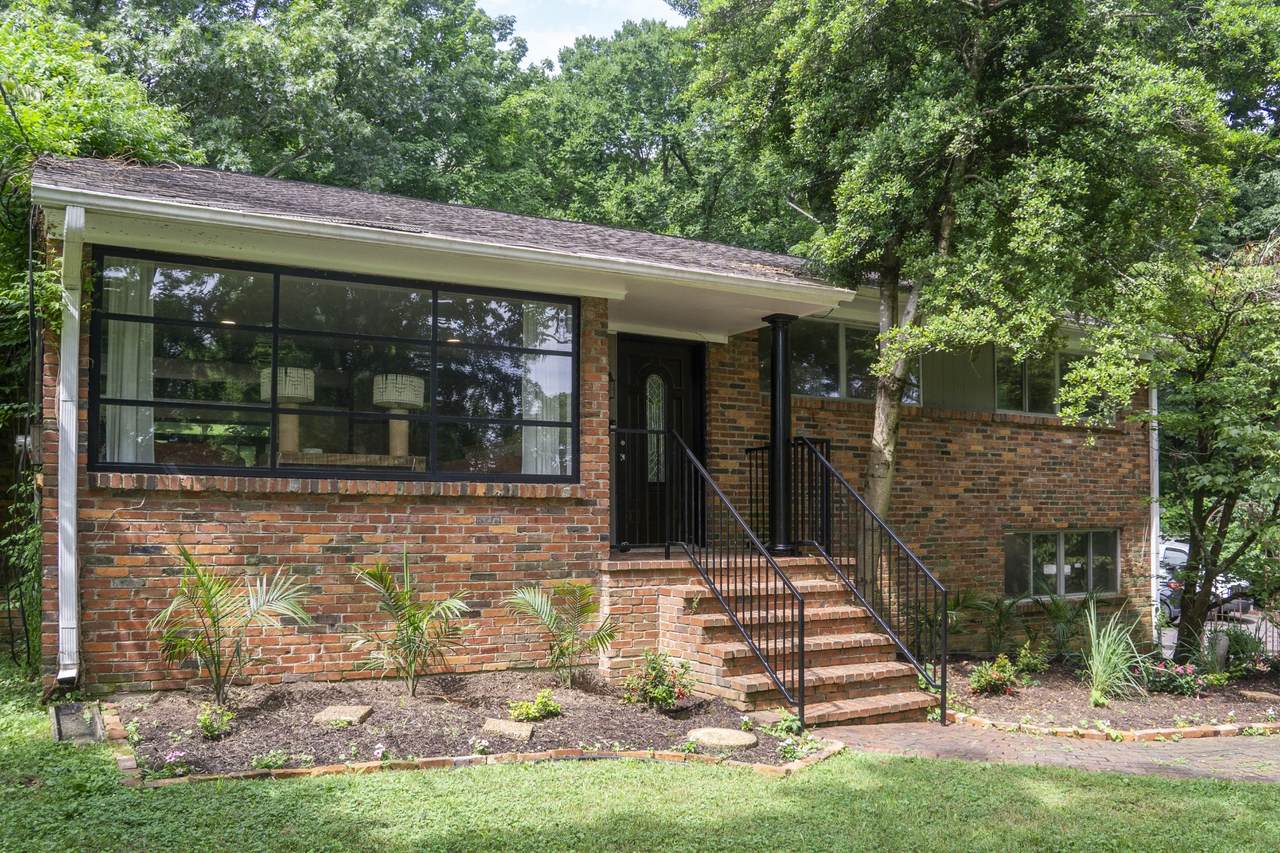 605 Burgundy Dr - Photo 1