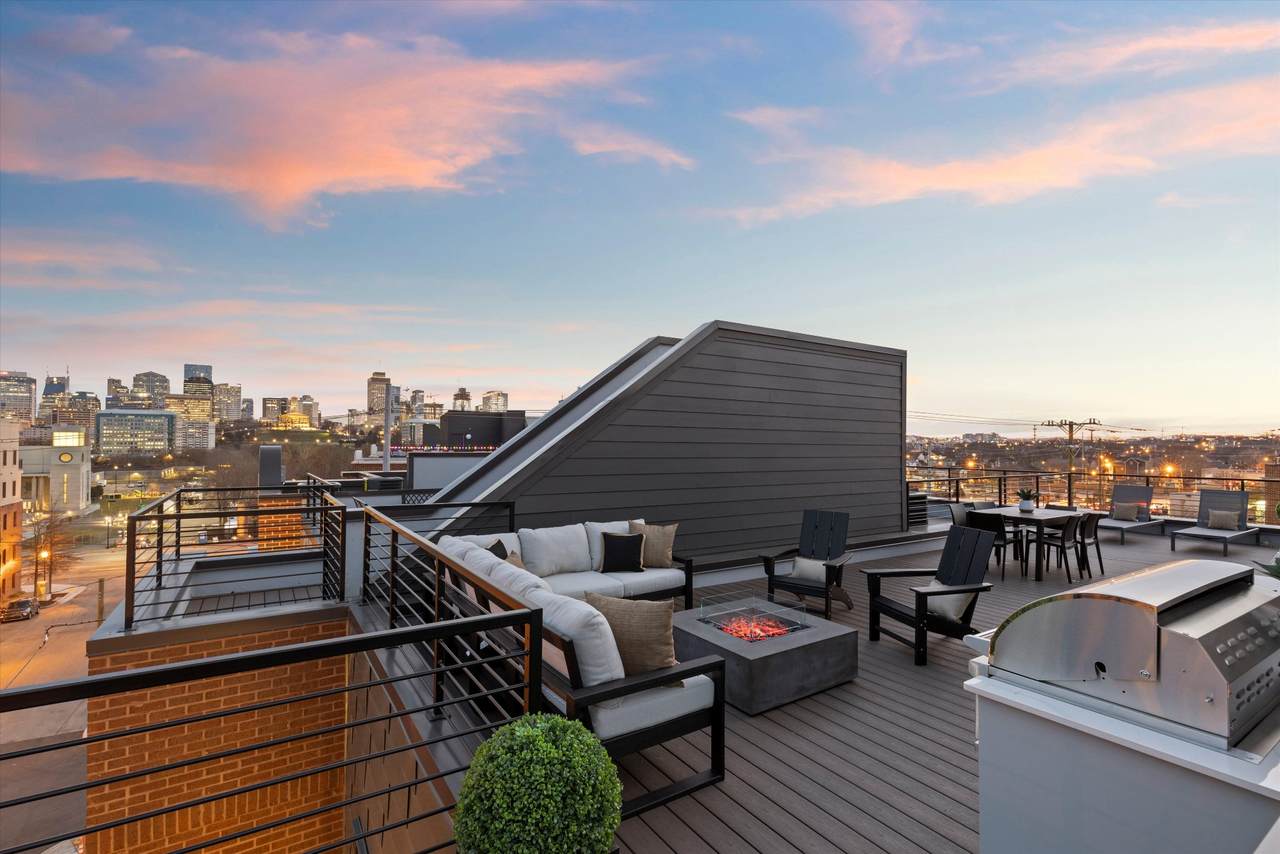 1203 6th Ave - Photo 1