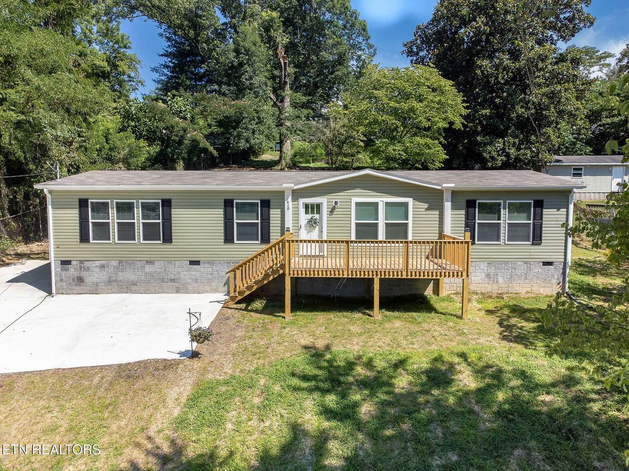 410 S Kingston Ave - Photo 1