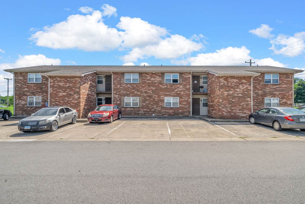 812 Pembroke Oak Grove Rd - Photo 1
