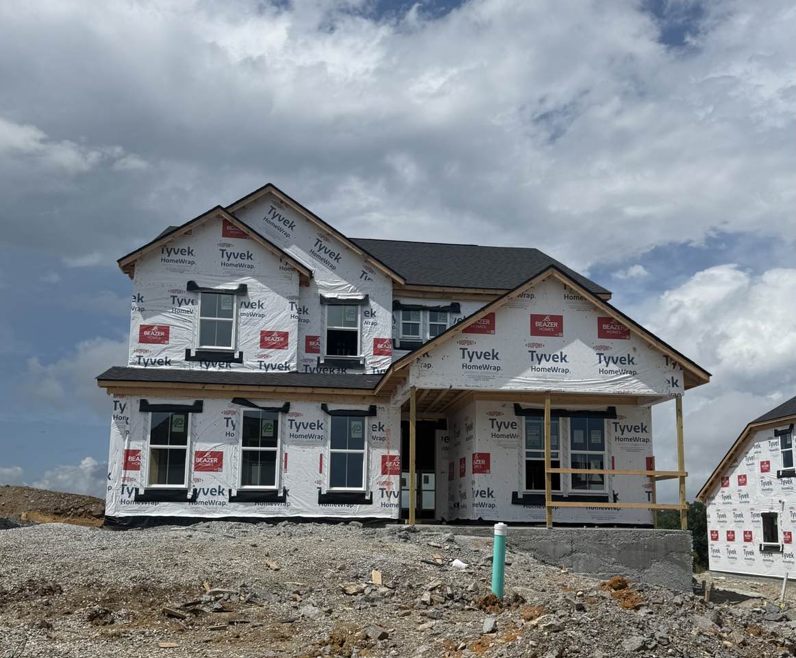 905 Champion Circle - Photo 1