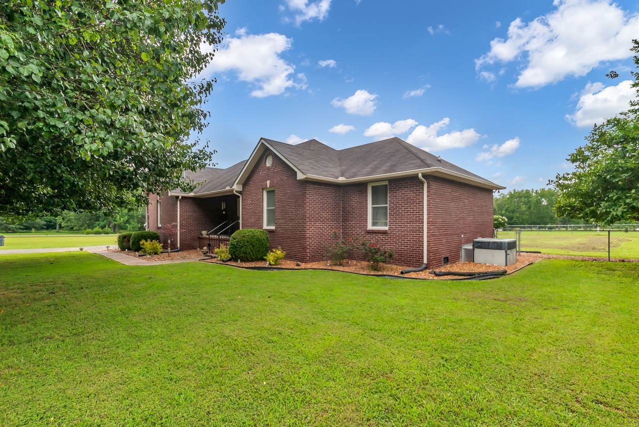 4 Clayton Acres Cir - Photo 1