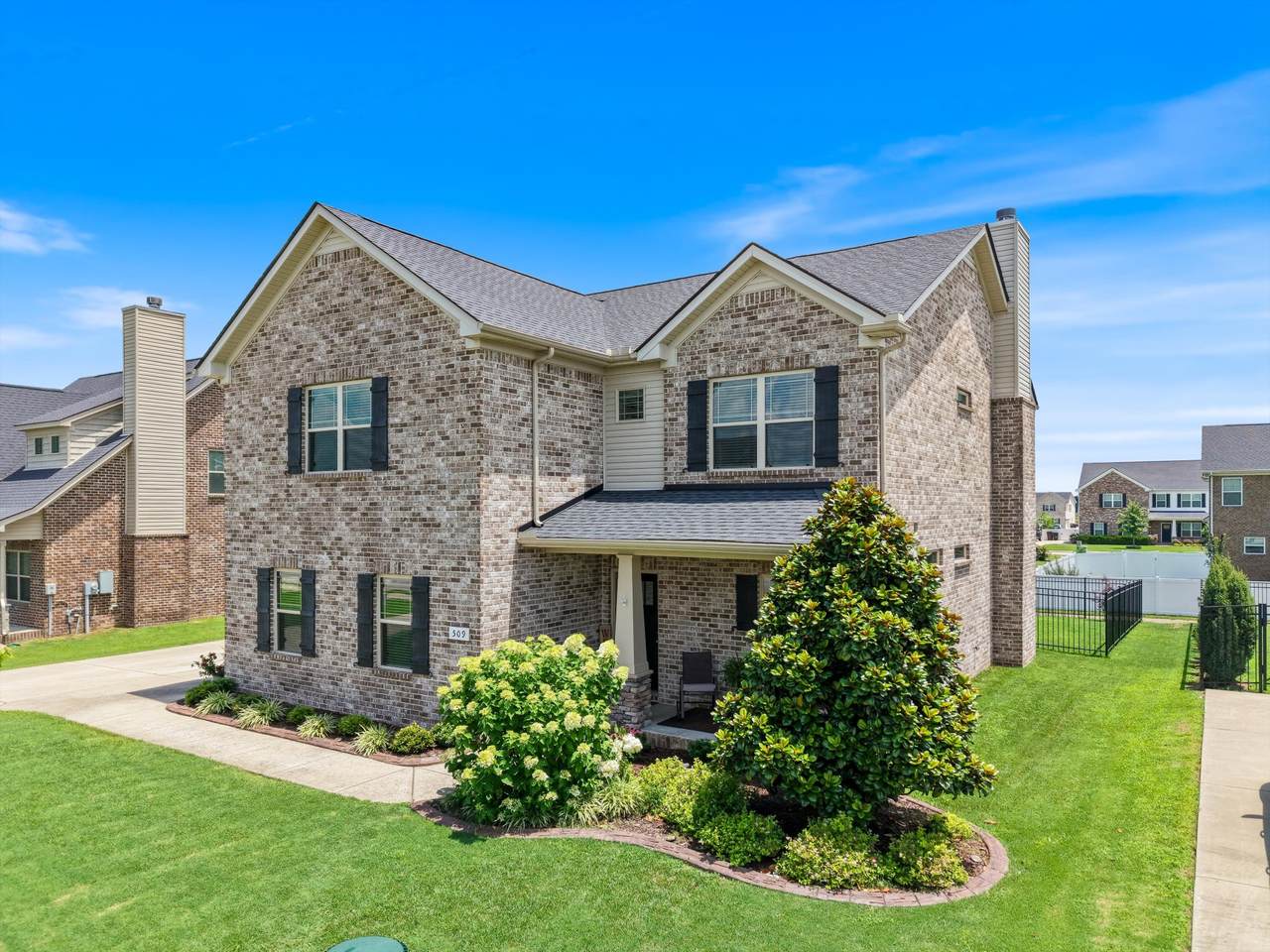 509 Eagleview Dr - Photo 1
