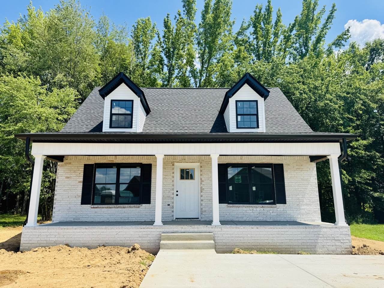 105 Tanesha Ct - Photo 1