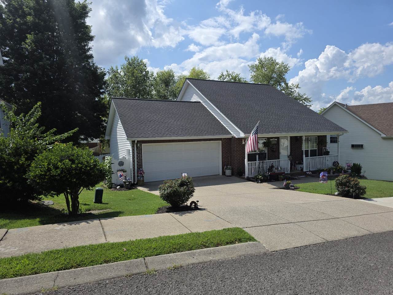 139 Homestead Pl - Photo 1