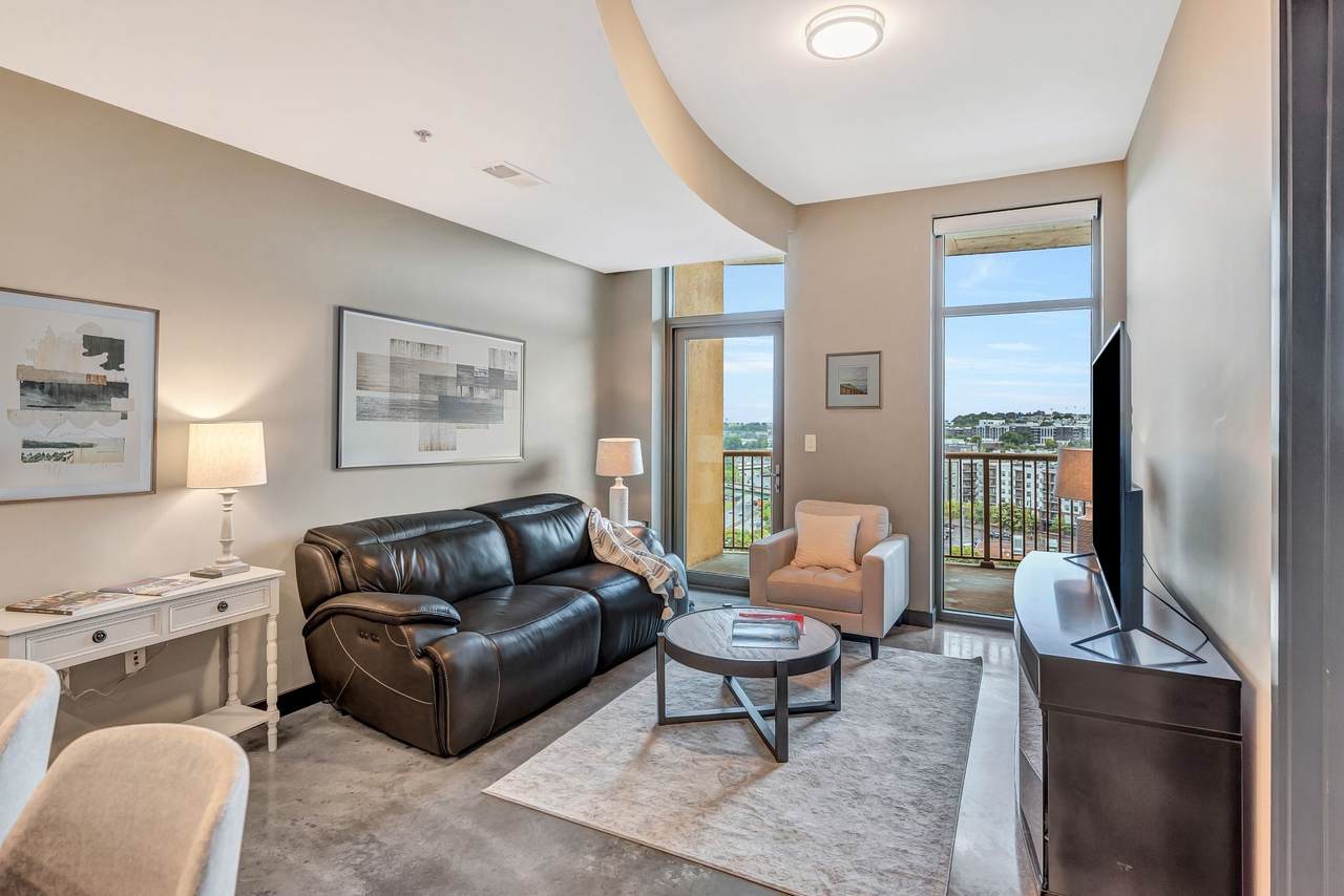 1510 Demonbreun St - Photo 1