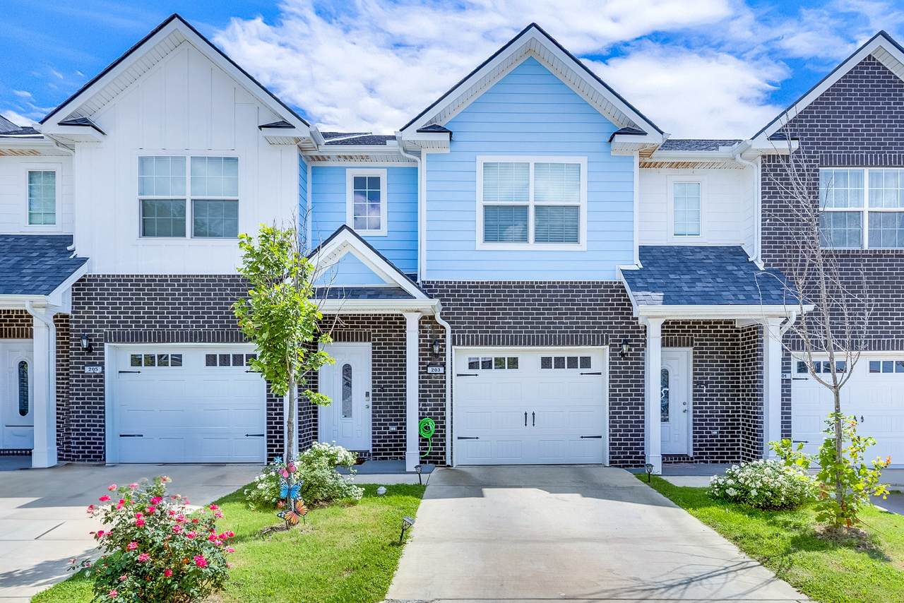 203 Longfellow Ln - Photo 1