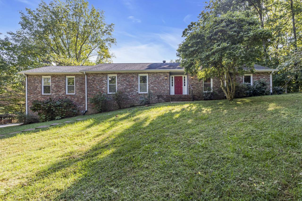 1105 Chelsey Ct - Photo 1