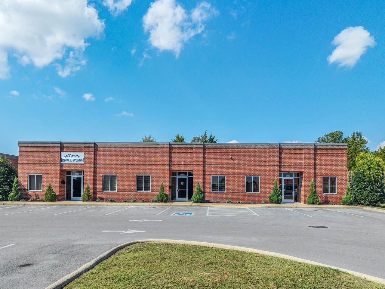 1633 W Main St - Photo 1