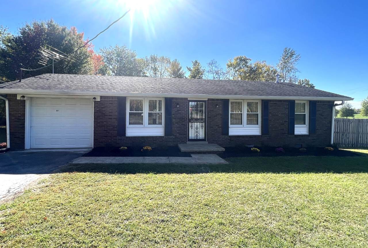 801 Hillcrest Dr - Photo 1