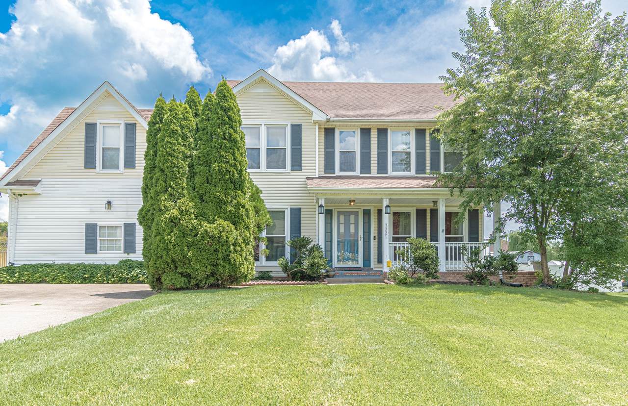 3321 Greenspoint Dr - Photo 1