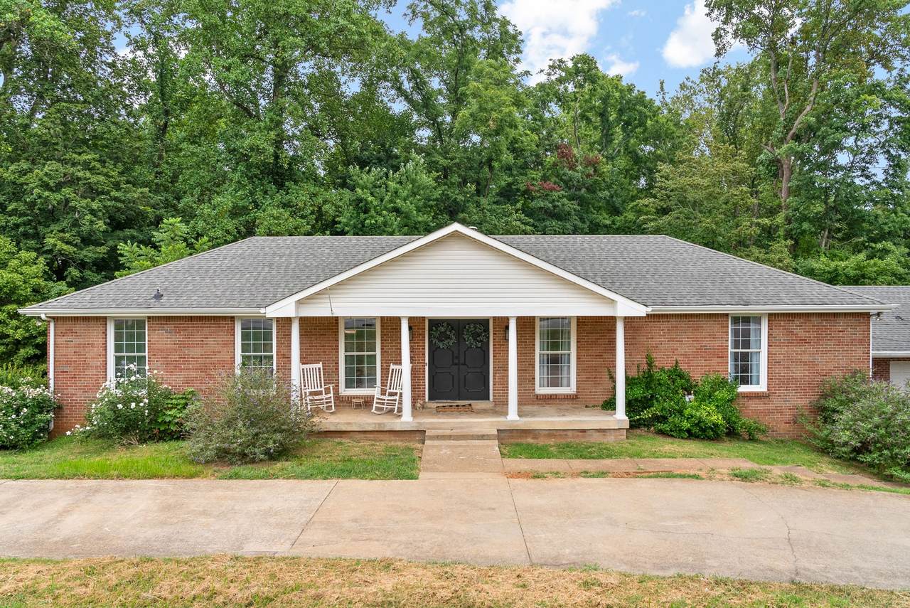 251 E Porters Bluff Rd - Photo 1