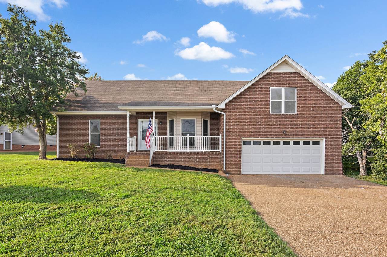 1020 Willow Creek Dr - Photo 1