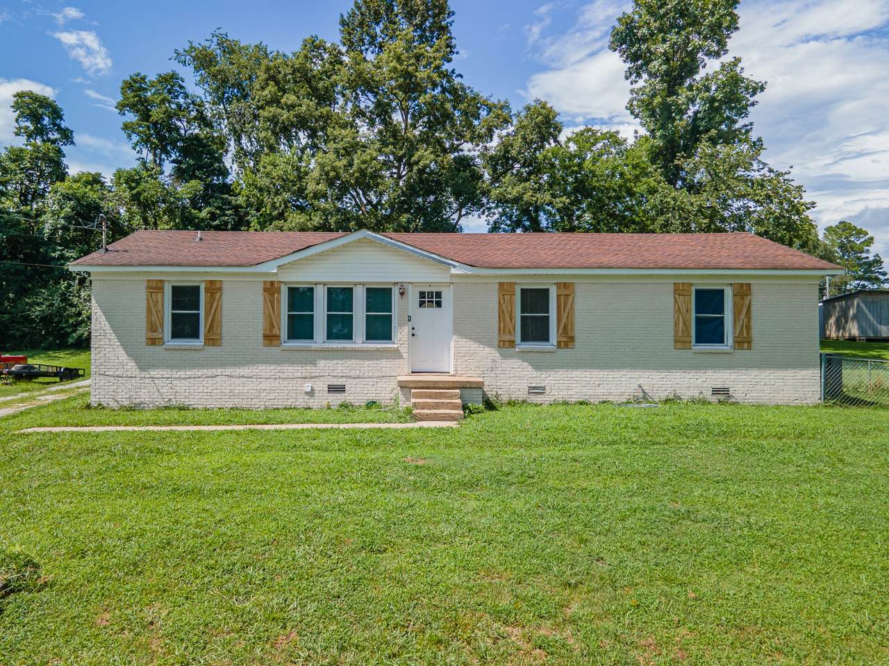 2220 Cherry Dr - Photo 1