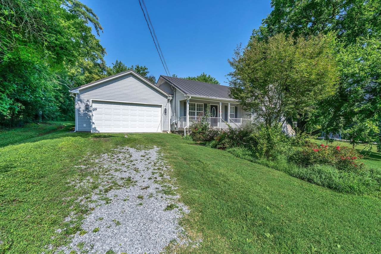 108 Crestview Dr - Photo 1